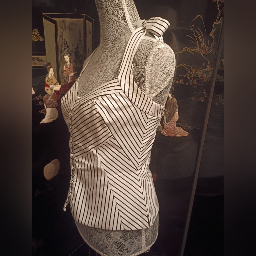 White House Black Market Striped Button Halter Tie Bustier/Top Sz 2 Like New - Picture 11 of 16